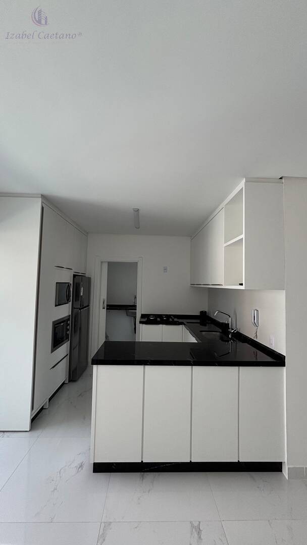 Apartamento à venda com 3 quartos, 127m² - Foto 28